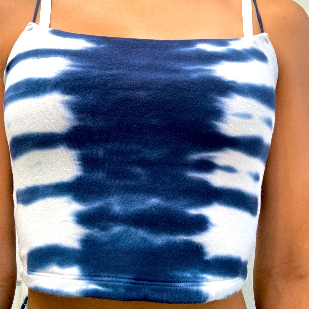 A tye dyed blue and white top